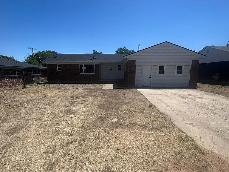 7622 Hermosa Dr — Photo 1