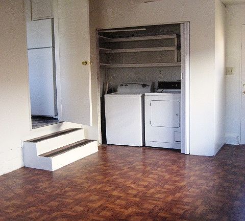 5th image of 3668 Cowley Way