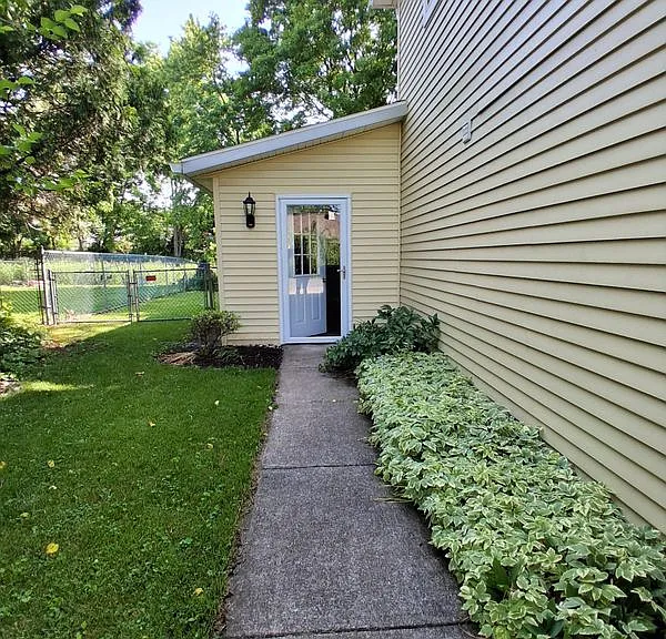 14 Amy Dr #A — Photo 1