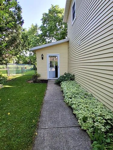 14 Amy Dr #A Photo 1 14 Amy Dr #A Photo 1