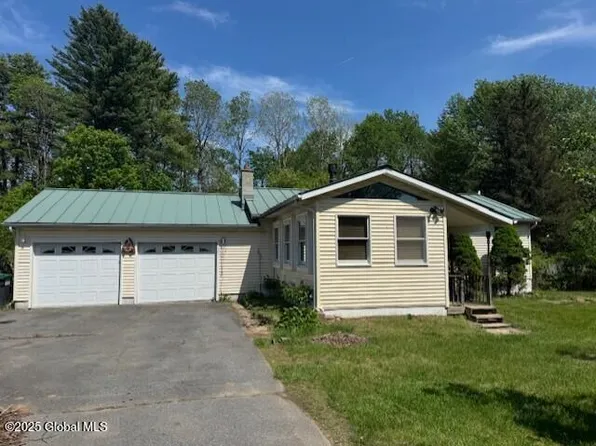 548 Colebrook Road, Gansevoort, NY 12831