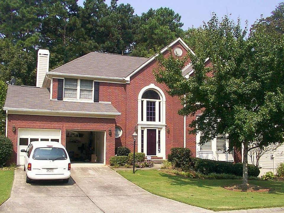 2nd image of 1195 Manor Crest Ct NE