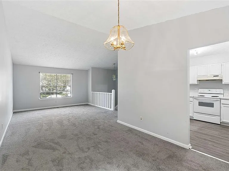 7055 Hania Dr — Photo 12