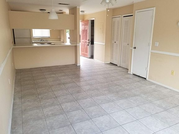 4th image of 5859 Curry Ford Rd #13