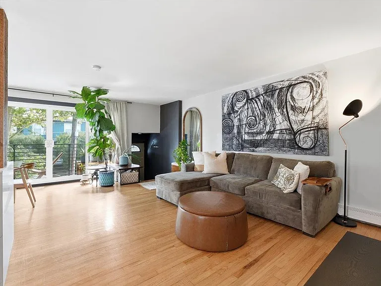 59 Hauxhurst Ave #1 — Photo 8