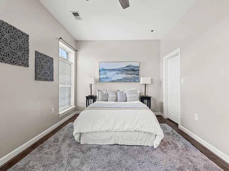 810 Belmont Bay Dr #201 — Photo 24
