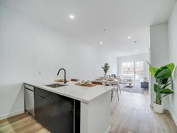 486 Market St #304F — Photo 3
