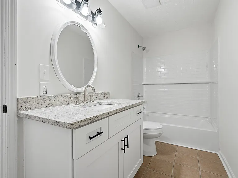 106 Sterling Ct — Photo 20