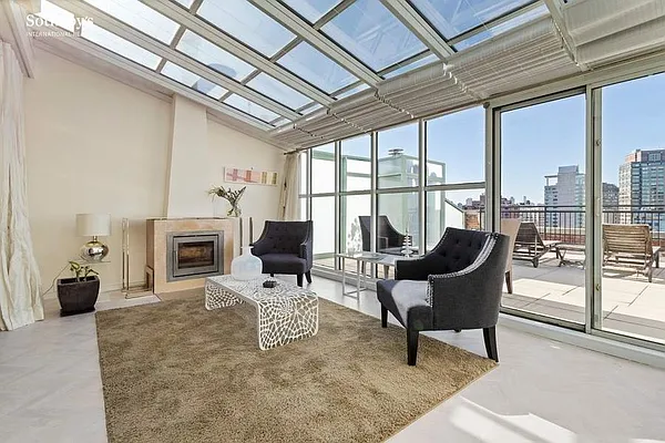 Rented by Sotheby's International Realty | media 33