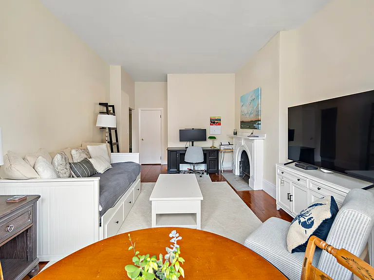 144 Marlborough St #5 — Photo 5