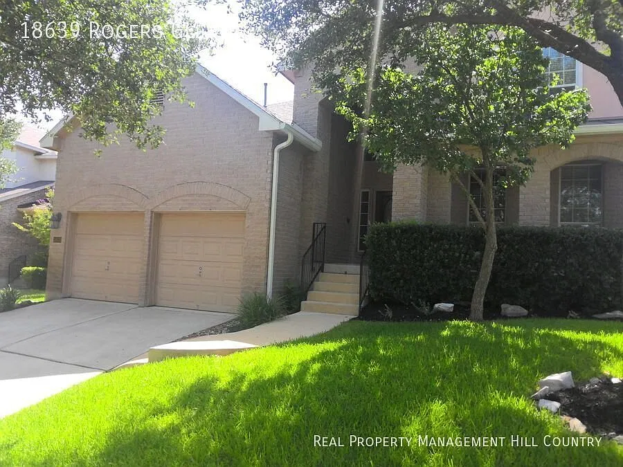 Coming Soon, November 30th! 4 Bed / 3.5 Bath in Rogers Ranch, Gated Community with a Pool — Photo 2