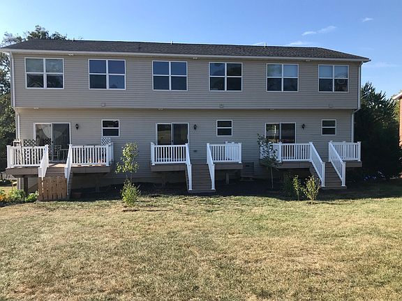 3rd image of 1480 Hollywell Ave