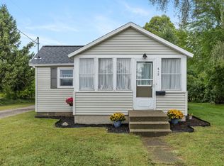 642 W Maple St, Wayland, MI 49348