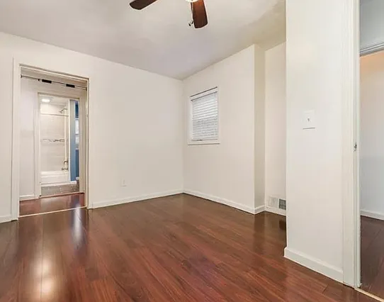 140 Home St — Photo 8