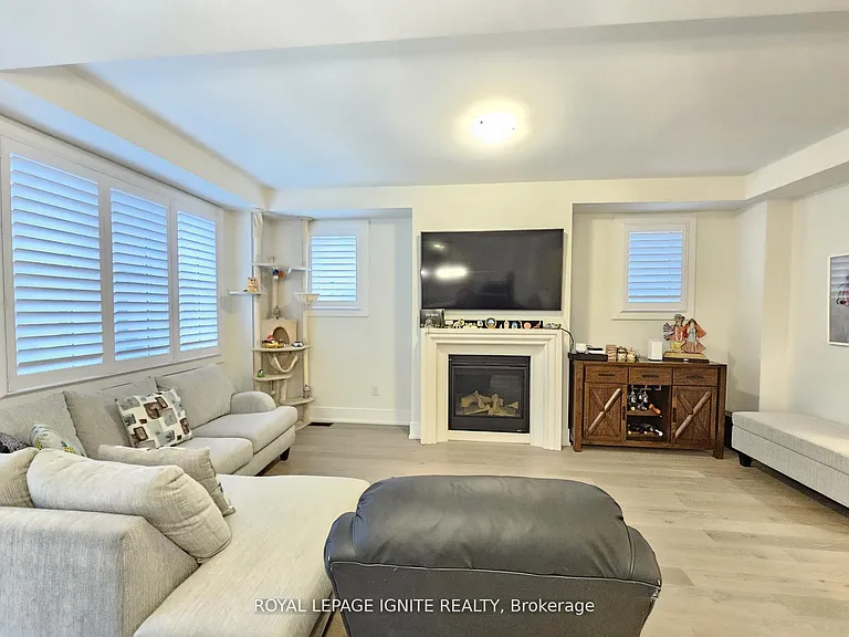48 Duxbury Rd — Photo 8