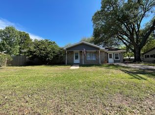 524 E 6th St, Yorktown, TX 78164