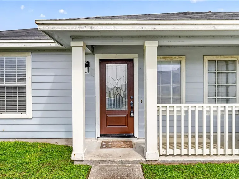 2314 Blue Star Dr — Photo 2