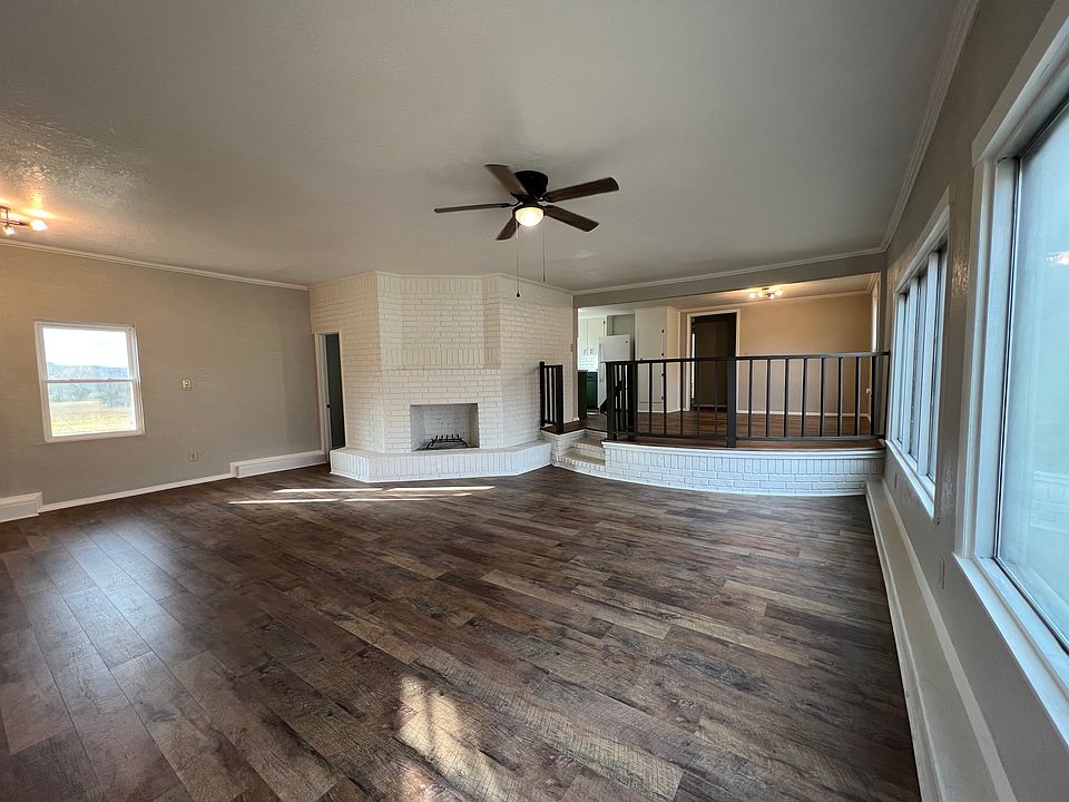 2nd image of 224 Durham Ave