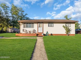 6 Beam Avenue, Jackson, NJ 08527