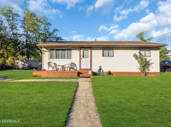 6 Beam Avenue, Jackson, NJ 08527