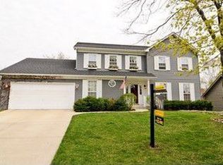 2254 Remington Dr, Naperville, IL 60565