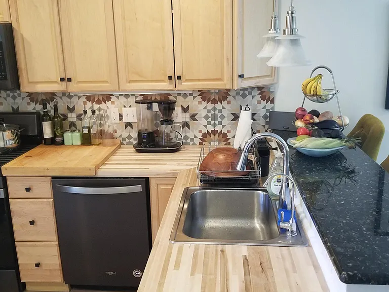 75 Mason St #2 — Photo 2