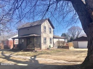 323 Calvert Ave, Chadwick, IL 61014