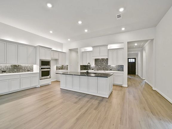 Homesite 1119 dining