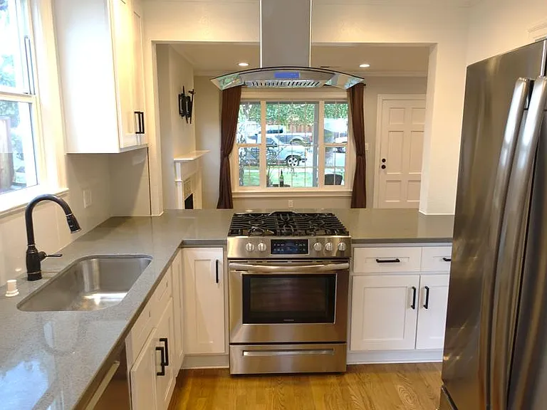 719 Willow Glen Way — Photo 6