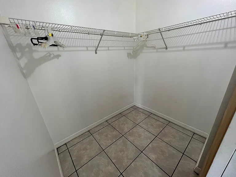 907 Hardwick Ave #B — Photo 10