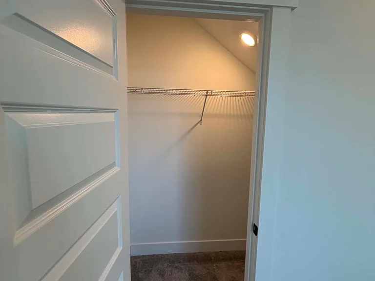 20464 Myrtle Pl E #1 — Photo 1