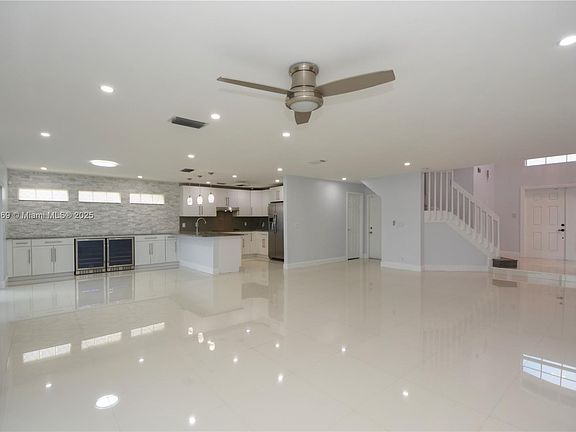 3rd image of 6450 Buena Vista Dr