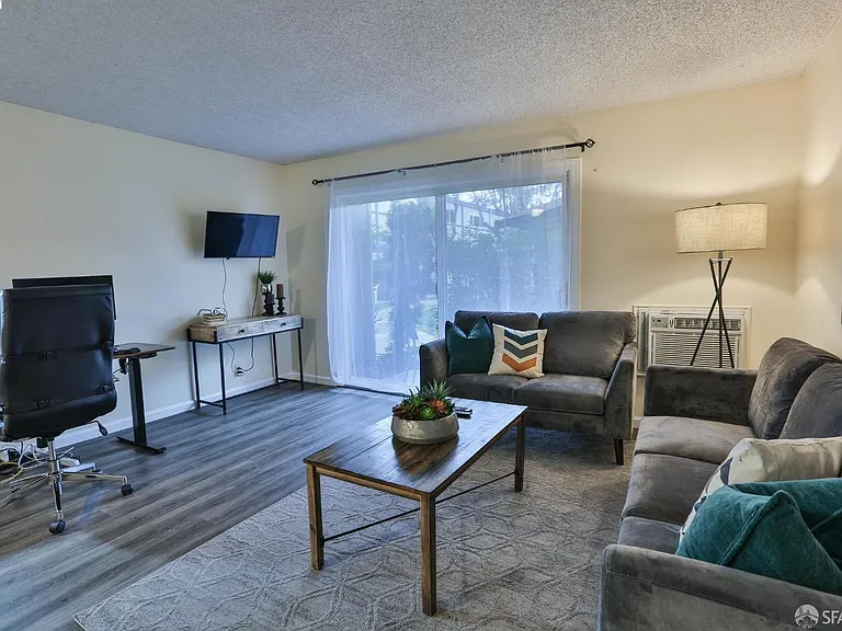 1731 Ellis St #11 — Photo 1