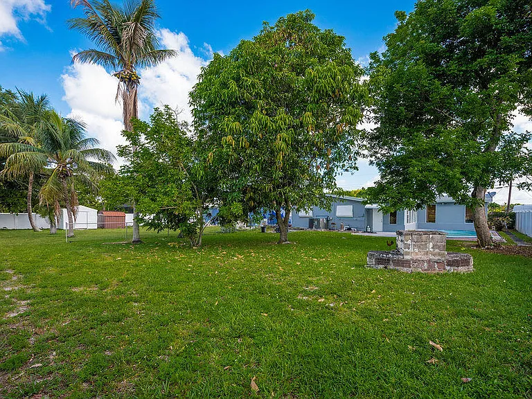 3400 NW 39th Ave — Photo 39