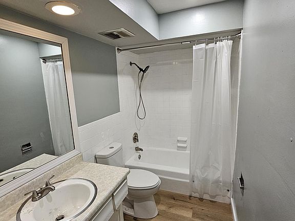 4th image of 765 E Shore Dr #2