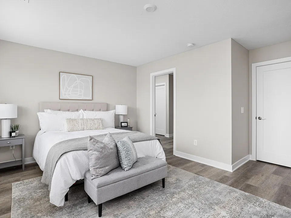 Marea Bedroom