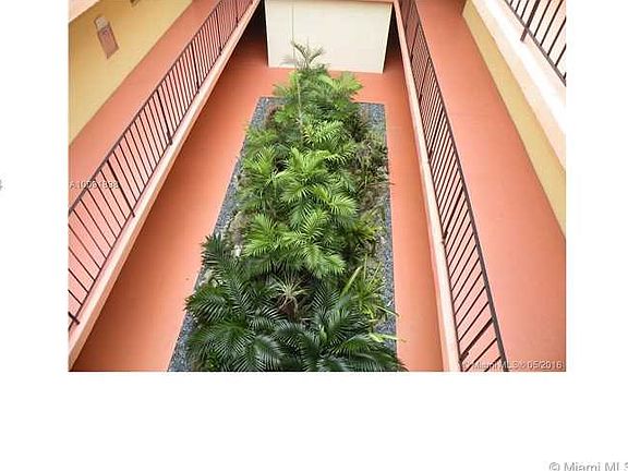 5th image of 2539 S Bayshore Dr APT 416A
