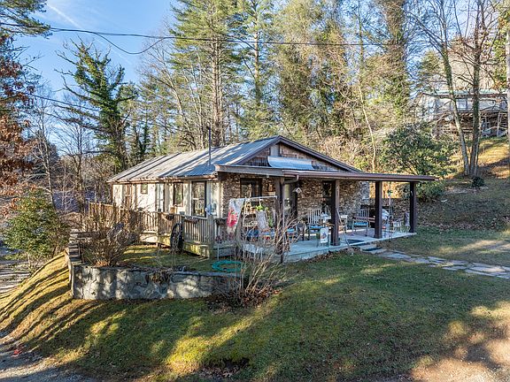 2nd image of 51 Briarberry Lane