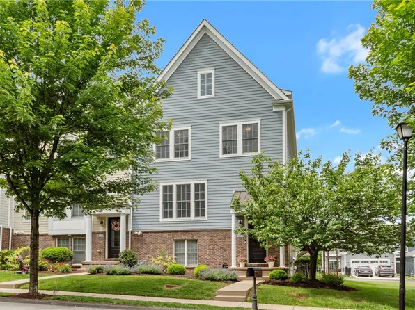 1312 Village Ln, Bridgeville, PA 15017