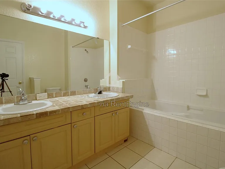 3561 Conroy Rd #217-1 — Photo 14