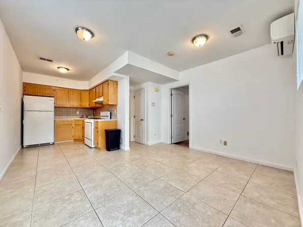 629 Marcy Avenue image 33 of 37