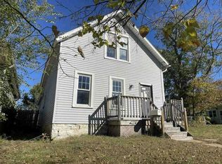 1106 9th St SE, Cedar Rapids, IA 52401