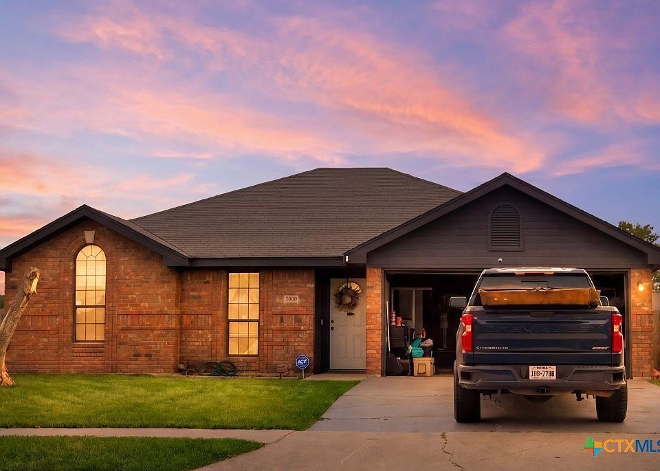 1st image of 4208 Water Oak Dr