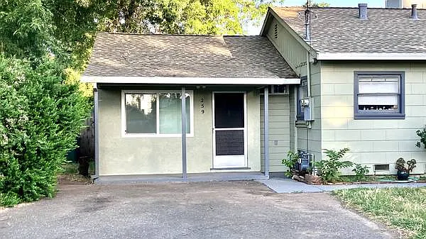 259 Connors Ave photo 1