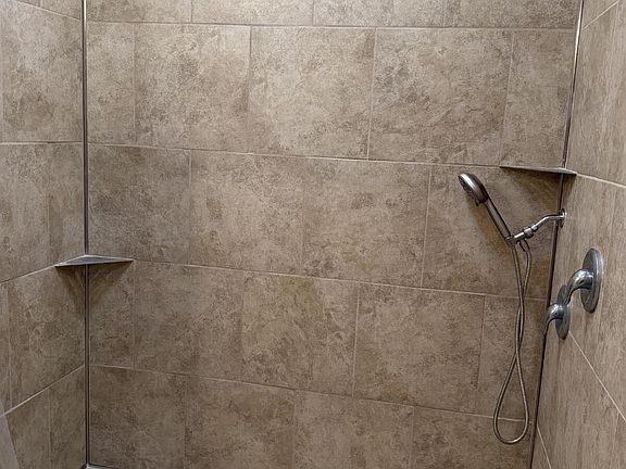 4th image of 5635 E 9200 N