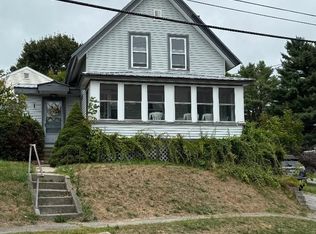 18 Oxford St, Augusta, ME 04330