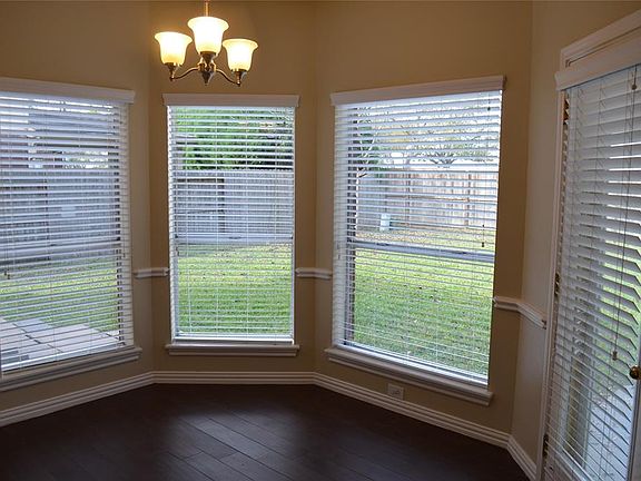 5th image of 6311 Drake Elm Dr
