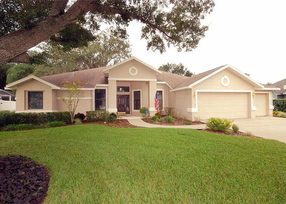 1st image of 4024 Eagles Nest Dr