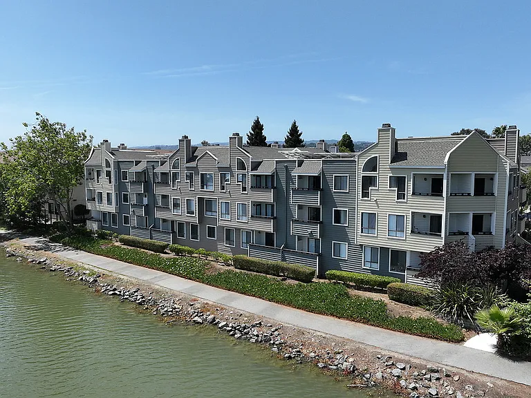 Lakeshore Landing — Photo 31