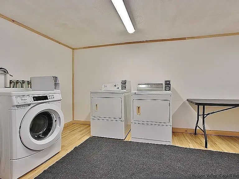 40 N Chestnut St #33 — Photo 7